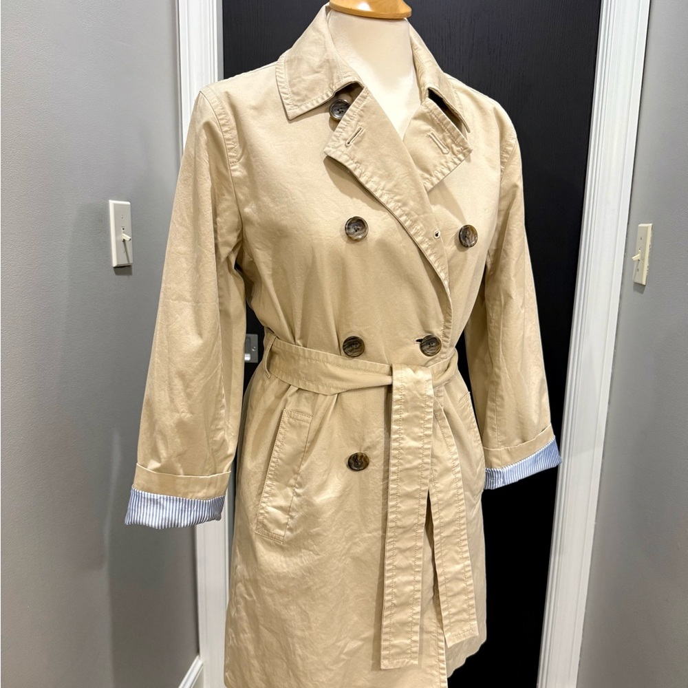 J. Crew Women’s tan double-breasted trench coat size 6